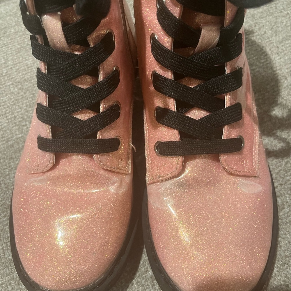 There Abouts Girls Pink Glittery Pink Shimmery boots with side zipper! Size 2M. - Picture 2 of 16